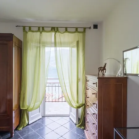 Apartment Lovely Overlooking Lake Como By Rent All Como Carate Urio